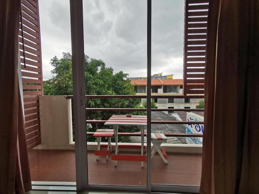 Tontalay Hotel Bangsaen Exteriör bild