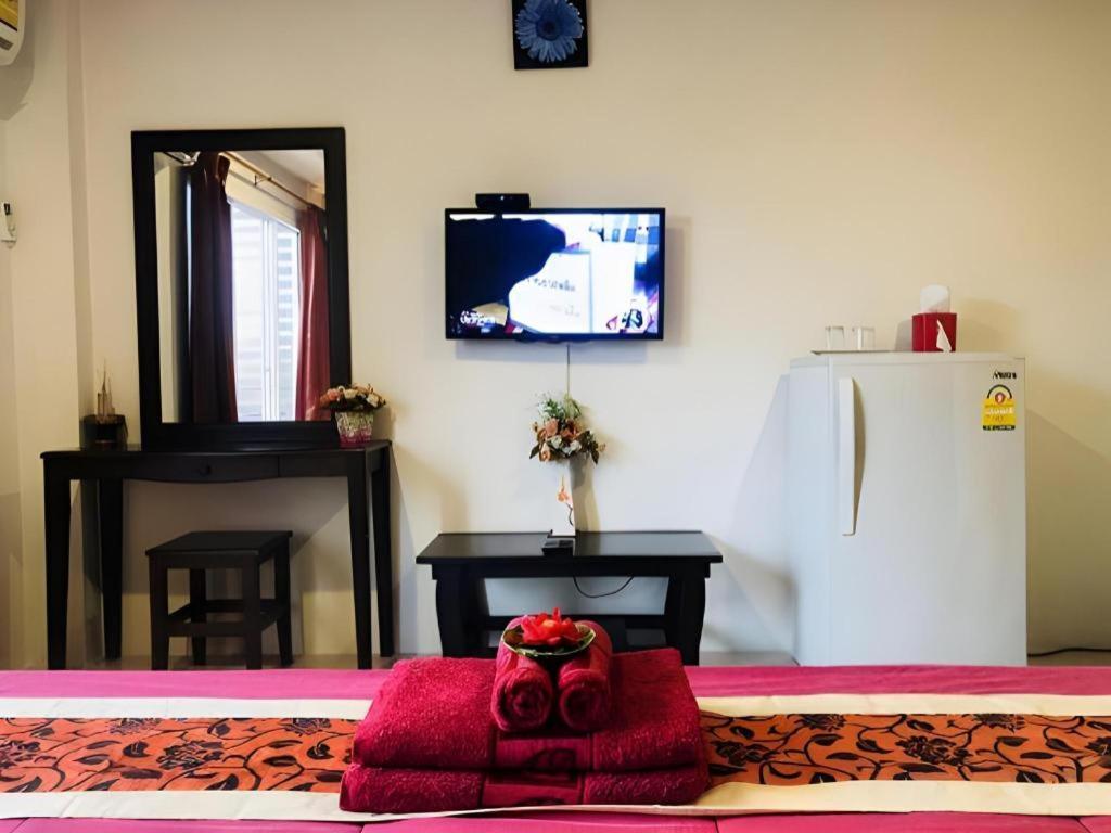 Tontalay Hotel Bangsaen Exteriör bild