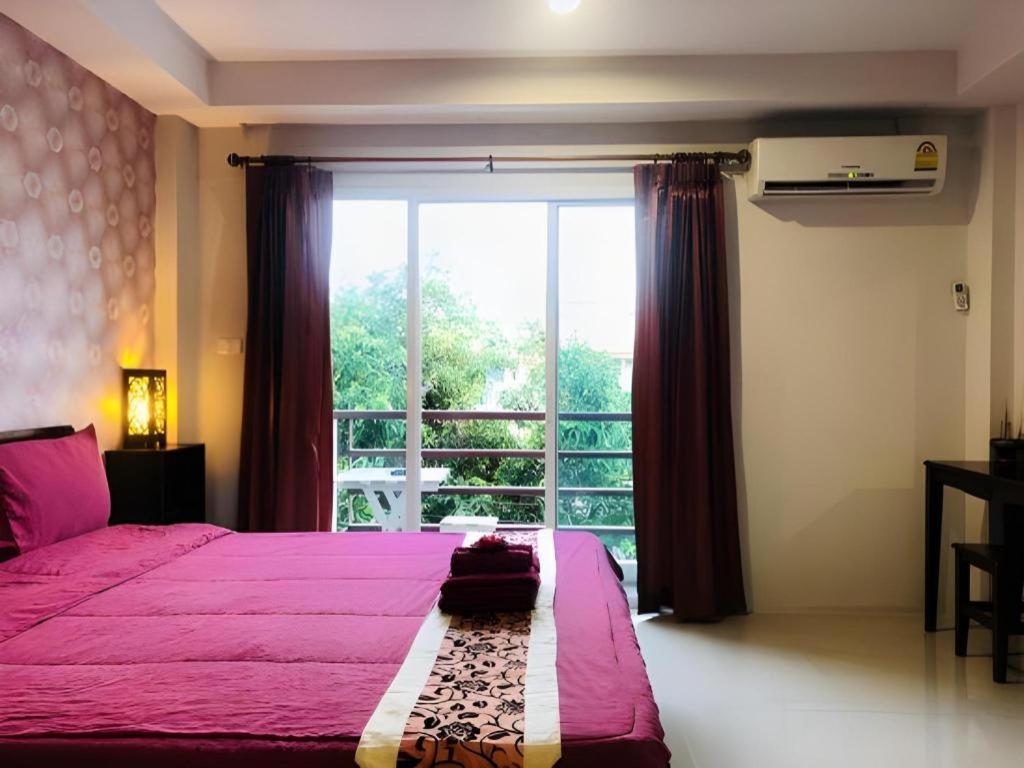 Tontalay Hotel Bangsaen Exteriör bild