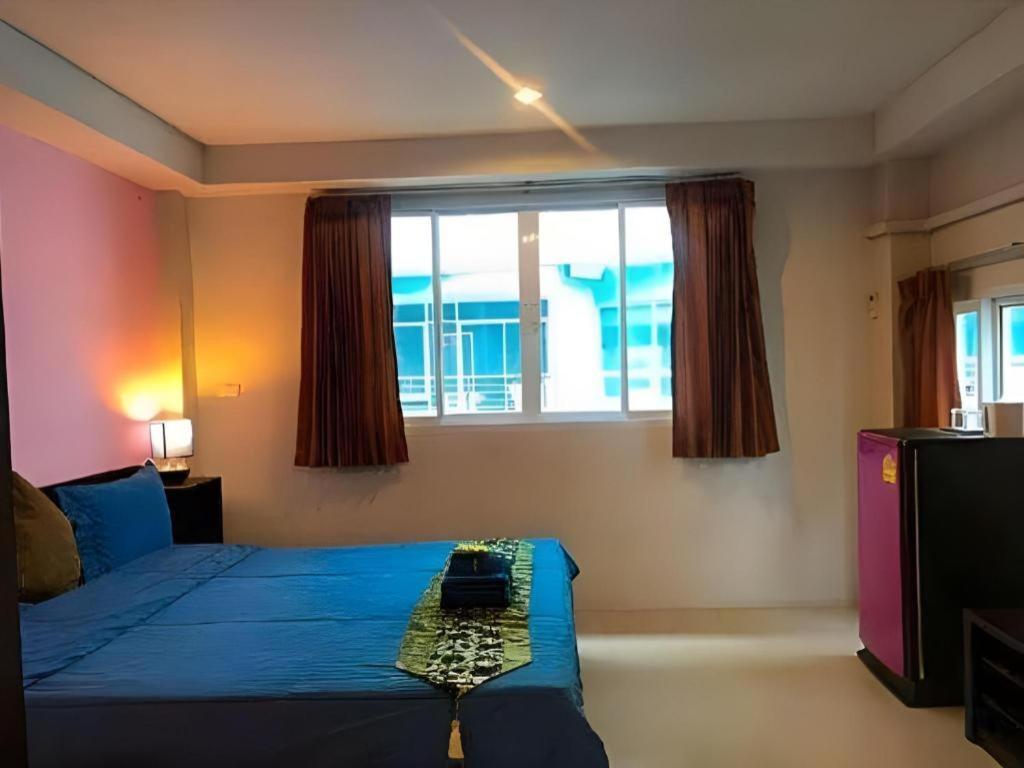 Tontalay Hotel Bangsaen Exteriör bild
