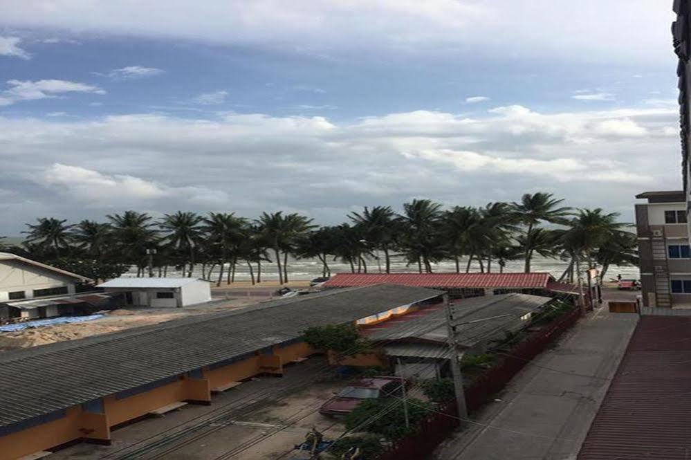 Tontalay Hotel Bangsaen Exteriör bild